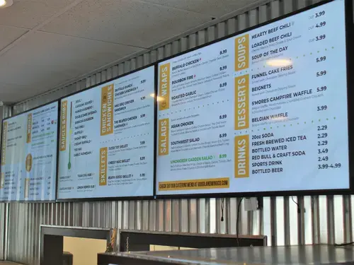 Indoor Digital Menu Board Goodland Wing 4,608 x 3,456-1
